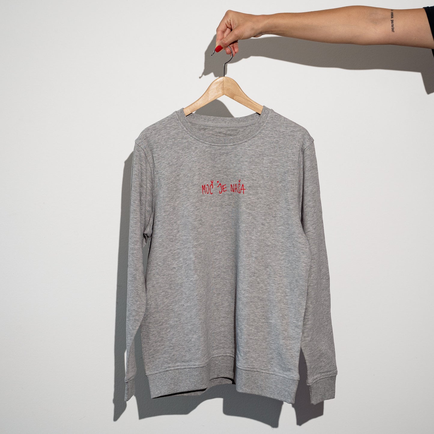 Moč je naša | unisex eko pulover