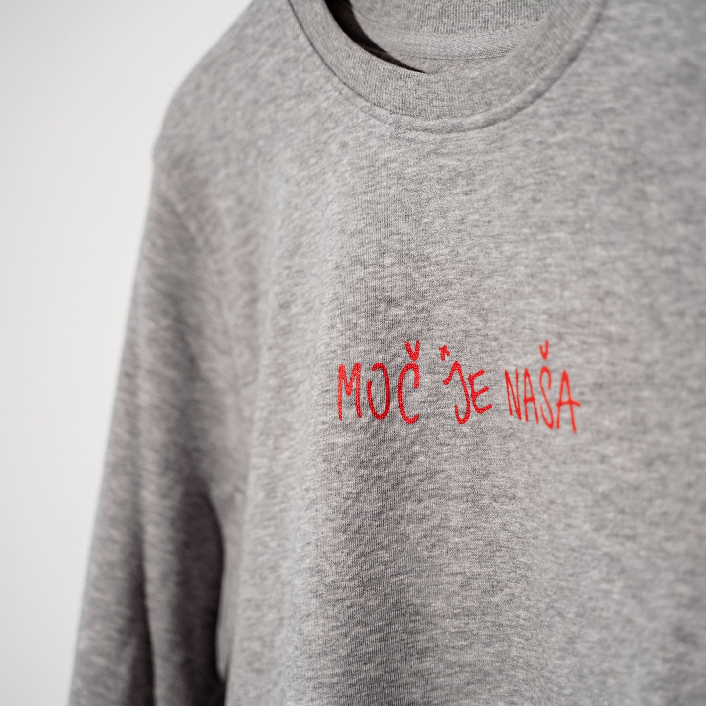 Moč je naša | unisex eko pulover